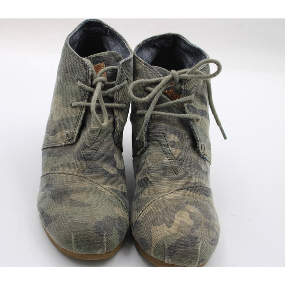 Toms Shoes Women's‎ 8.5 Camo Washed Desert Canvas Wedge Bootie - Picture 4 of 9